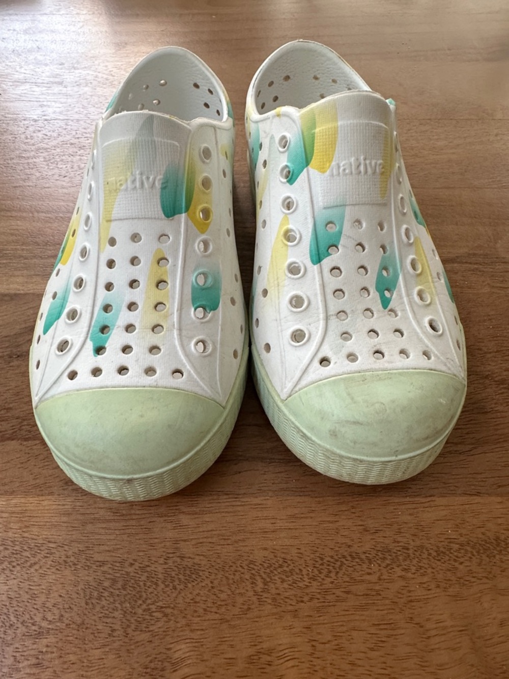 Native Kids Water Shoes in White with Mint trim and Aqua & Yellow Accents